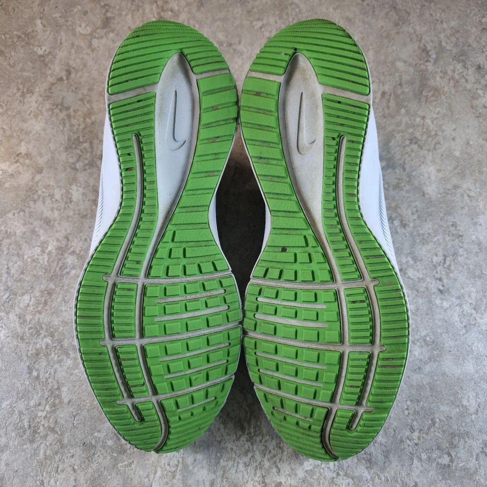 Nike Quest 3 Shield Mens Size 14 Black Obsidian‎ Mist Poison Green CQ8894-010